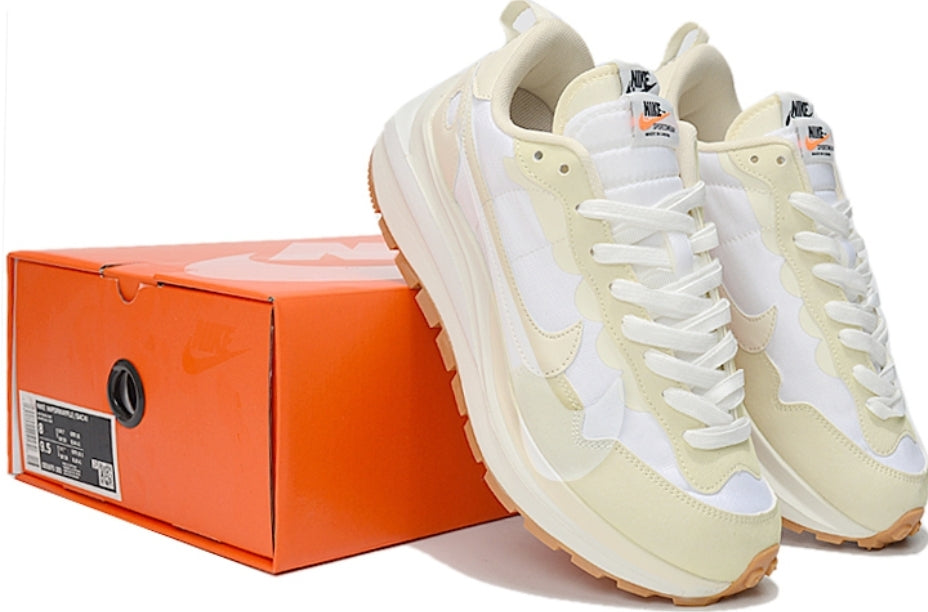 Les Baskets Nike LDWaffle x Sacai combinent style audacieux et innovation. Leur design surdimensionnées . Pas cher. Le moins cher.