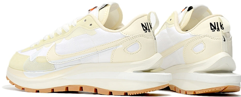 Les Baskets Nike LDWaffle x Sacai combinent style audacieux et innovation. Leur design surdimensionnées . Pas cher. Le moins cher.