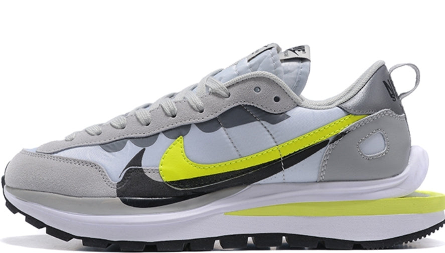 Les Baskets Nike LDWaffle x Sacai combinent style audacieux et innovation. Leur design surdimensionnées . Pas cher. Le moins cher.