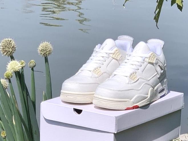 Les baskets Air Jordan 4 offrent un style iconique et une performance remarquable.
leur design distinctif pas cher. le moin cher.