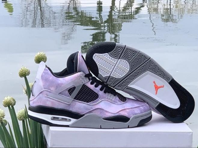 Les baskets Air Jordan 4 offrent un style iconique et une performance remarquable.
leur design distinctif pas cher. le moin cher.