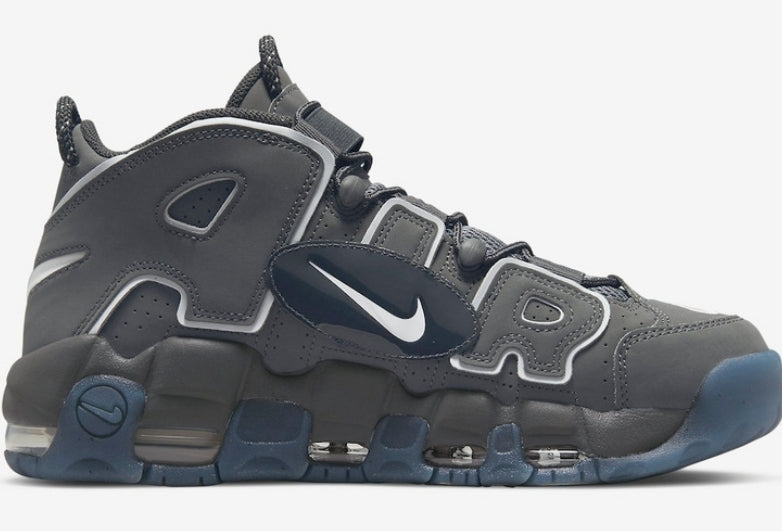 Les baskets Nike Air Uptempo combinent style audacieux et innovation. Leur design emblématique et leurs lettres surdimensionnées . Pas cher. Le moins cher.
