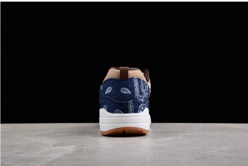 Les baskets Nike Air Max 1 sont iconiques pour leur style emblématique.retro incontournable pas cher. Le moins cher