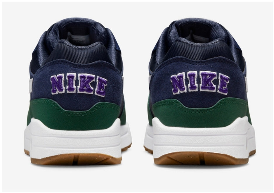 Les baskets Nike Air Max 1 sont iconiques pour leur style emblématique.retro incontournable pas cher. Le moins cher.exceptionnel