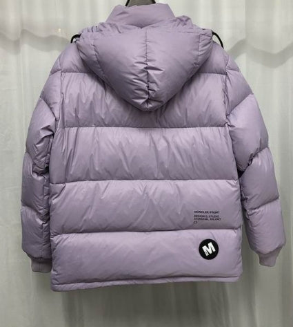 Les doudounes manteau Moncler Femme, ainsi que les Moncler Femme, incarnent un style et un raffinement incomparables.