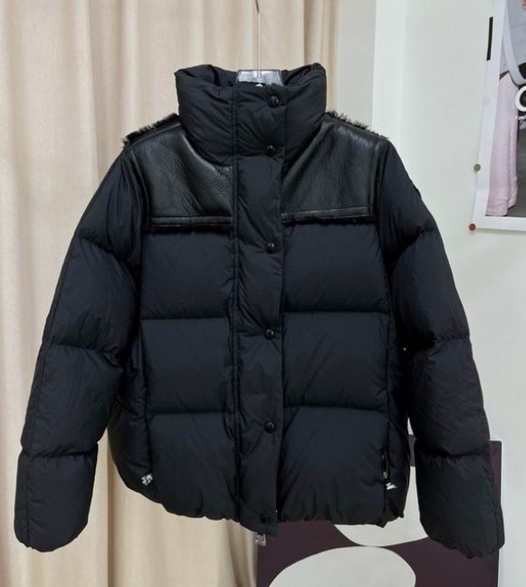 Les doudounes manteau Moncler Femme, ainsi que les Moncler Femme, incarnent un style et un raffinement incomparables.