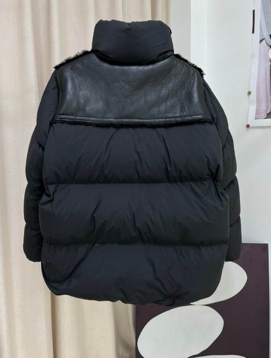 Les doudounes manteau Moncler Femme, ainsi que les Moncler Femme, incarnent un style et un raffinement incomparables.