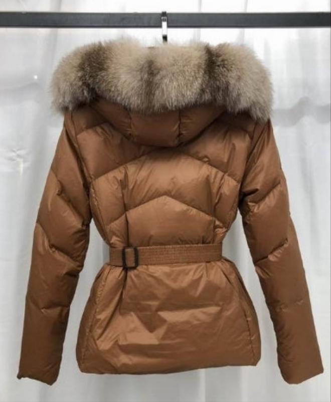 Les doudounes manteau Moncler Femme, ainsi que les Moncler Femme, incarnent un style et un raffinement incomparables.