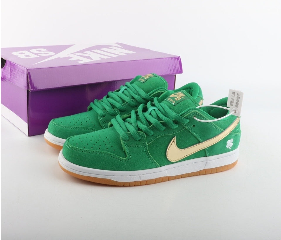 Les baskets Nike SB Dunk allient un style emblématique. design légendaire Pas cher.le moins cher .rétro incontournable exceptionnelle