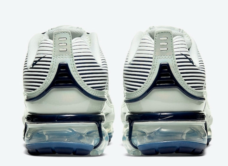 Les baskets Nike Air VaporMax 360 combinent un style rétro et  modernes. Leur design inspiré des années 2000 et leur. Pas cher.le moins Cher.