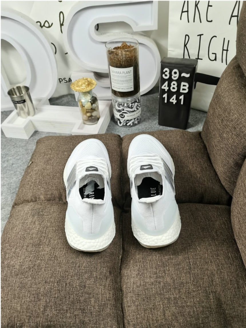 Les baskets Adidas UltraBoost 21 allient performance révolutionnaire et style incomparable.incontournable exceptionnel inoubliable.