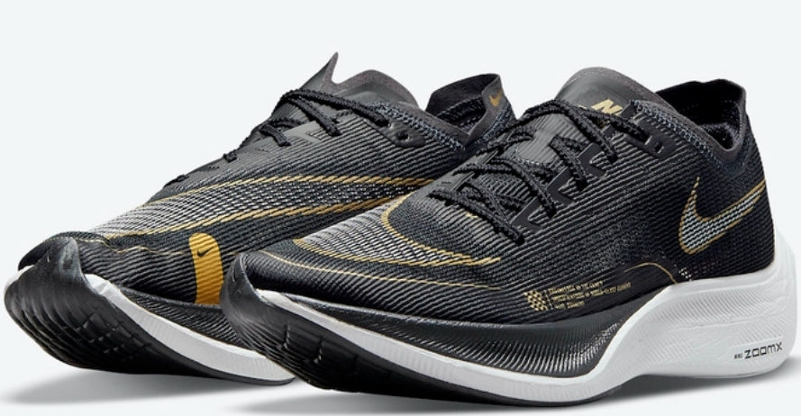 Les baskets Nike Air Zoom combinent style et performance, offrant une expérience unique. Leur design élégant. Pas cher. Le moins Cher.