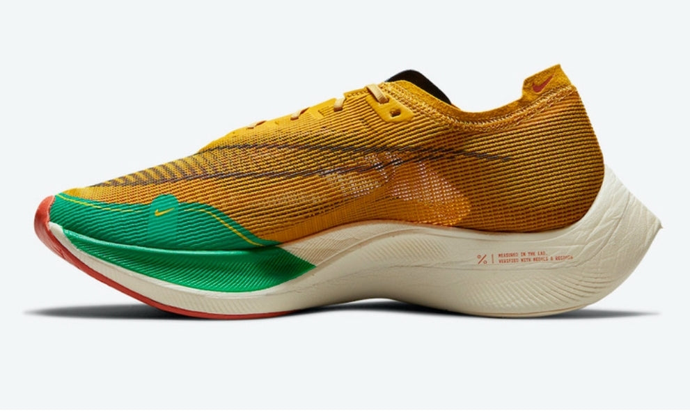 Les baskets Nike Air Zoom combinent style et performance, offrant une expérience unique. Leur design élégant. Pas cher. Le moins Cher.