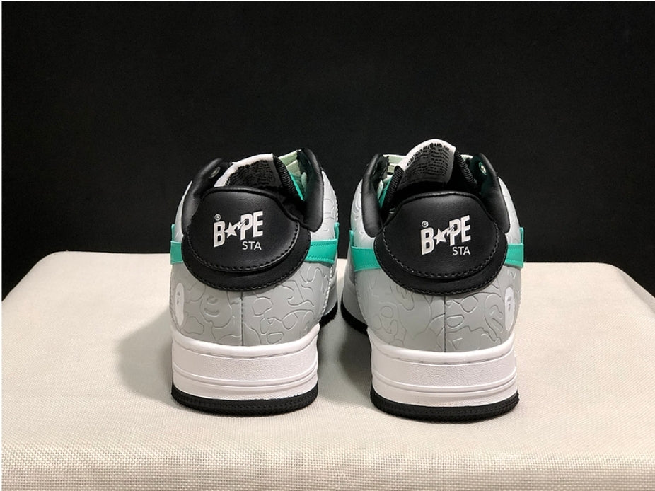 Les baskets sneakers Bape Sta incarnent un style emblématique et une tendance urbaine audacieuse.leur design distinctif.pas cher.le moins cher.