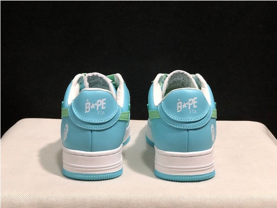 Les baskets sneakers Bape Sta incarnent un style emblématique et une tendance urbaine audacieuse.leur design distinctif.pas cher.le moins cher.