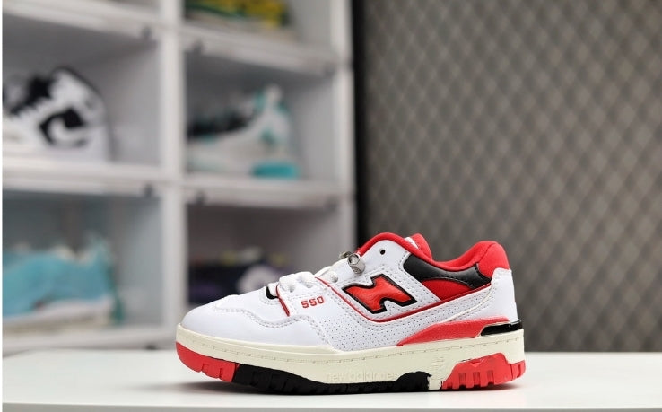 Les baskets New Balance allient style et confort. Leur design classique et leurs matériaux de haute qualité en font un choix idéal pour les amateurs de sneakers.pas cher. Le moins cher.