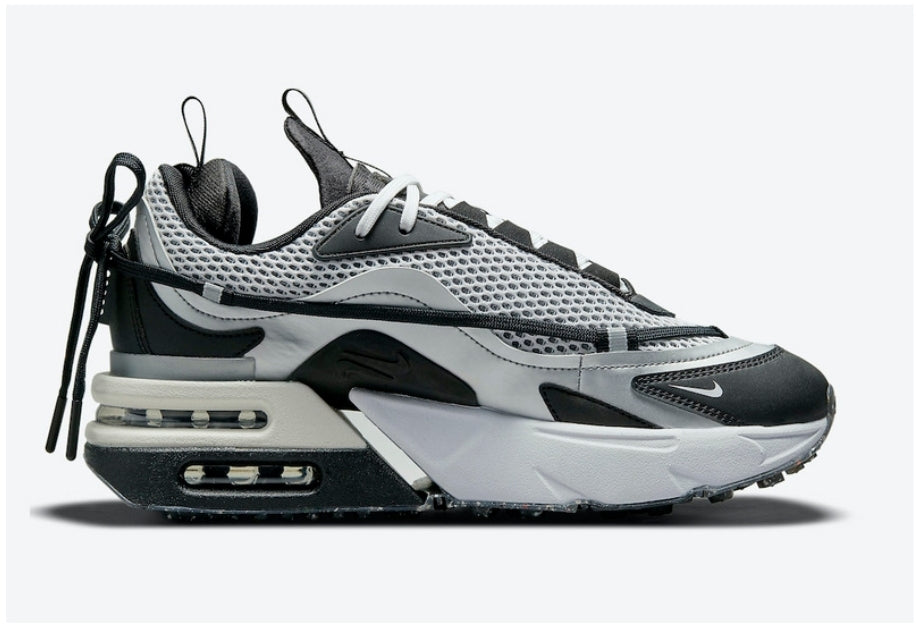 Les baskets Nike Air Max Furyosa combinent un design audacieux et un confort supérieur. Leur silhouette unique et leurs matériaux de haute qualité.