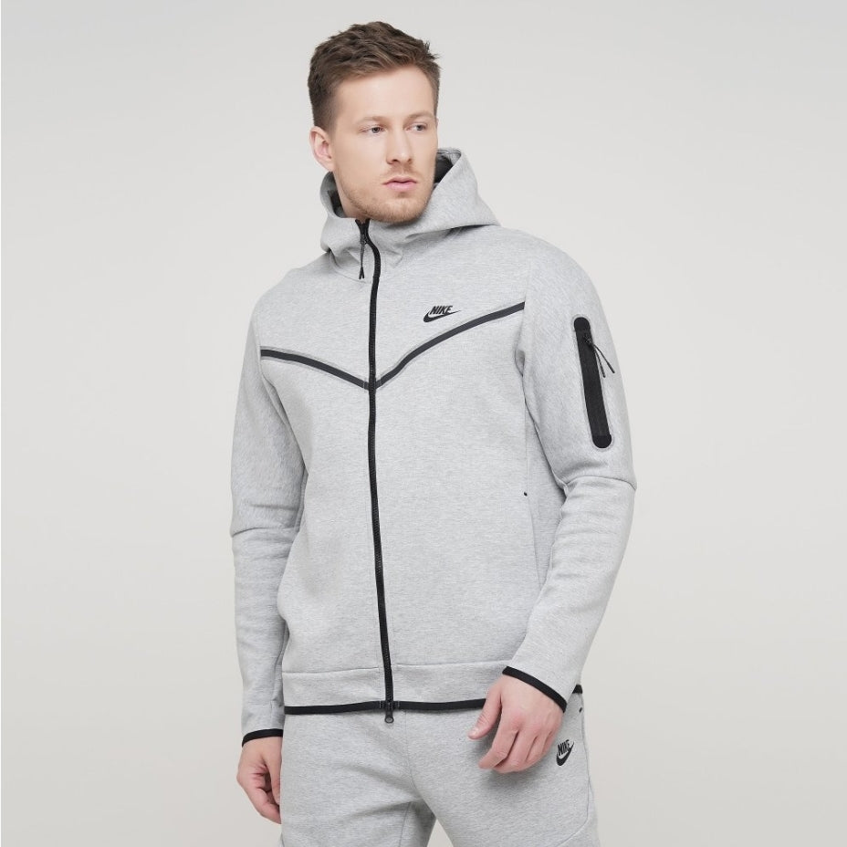 Les ensembles survêtement Nike combinent performance et style de manière exemplaire. Leur design dynamique.pas cher.le moins cher.