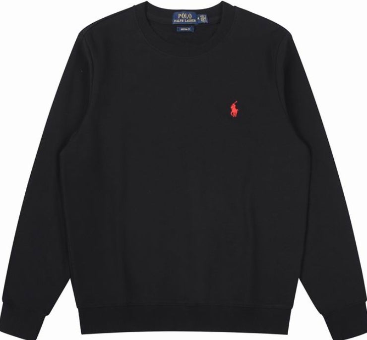 Le sweat Ralph Lauren allie performance et style. Son design élégant et sa qualité supérieure le rendent indispensable pour les amateurs de mode. Fabriqué avec des matériaux de qualité, ce sweat offre un confort optimal et un look raffiné.