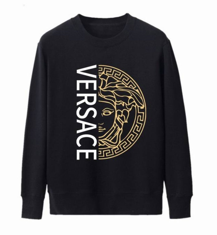 Le sweat Versace allie performance et style.