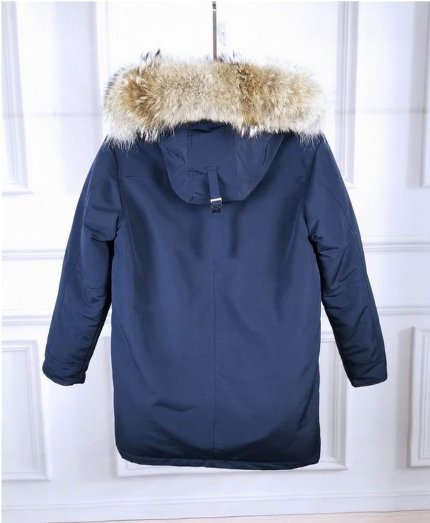 Les doudounes Canada Goose allient élégance et chaleur pour offrir une protection optimale contre le froid. Leur design sophistiqué et leurs matériaux de haute qualité. Pas cher. Le moins cher.