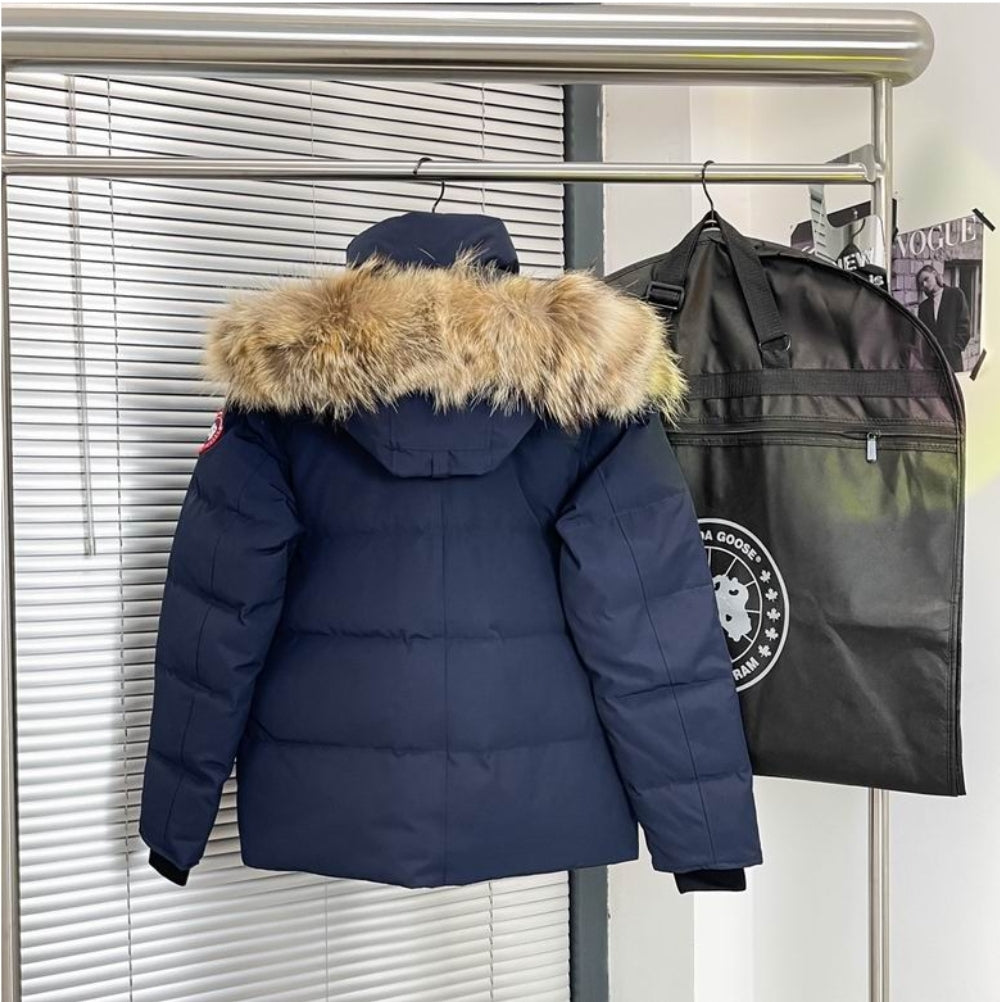 Les doudounes Canada Goose allient élégance et chaleur pour offrir une protection optimale contre le froid. Leur design sophistiqué et leurs matériaux de haute qualité. Pas cher. Le moins cher.