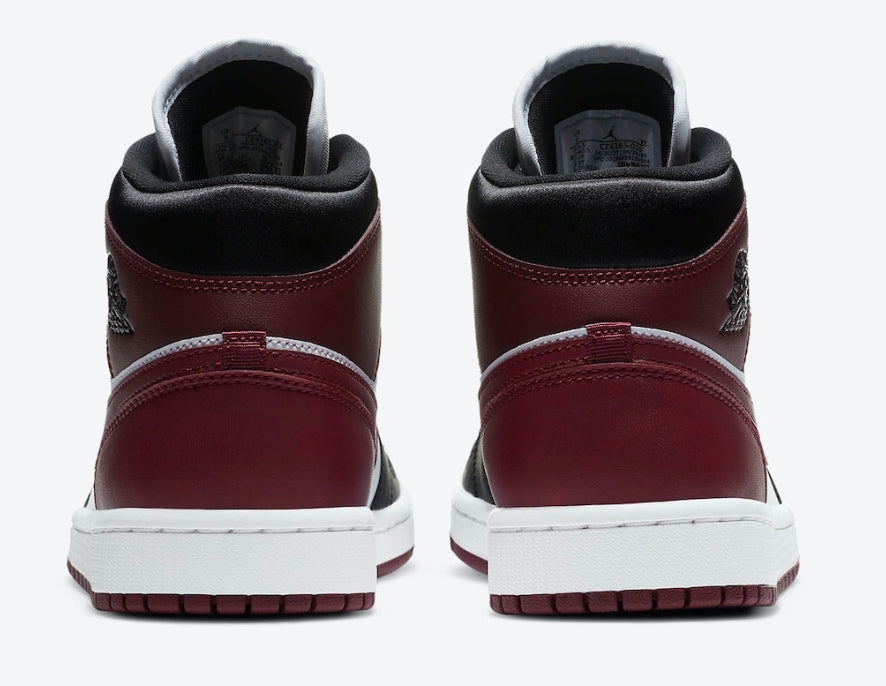 Les baskets Air Jordan 1 offrent un style iconique et une performance légendaire.
leur design emblématique .pas cher. Le moins cher.