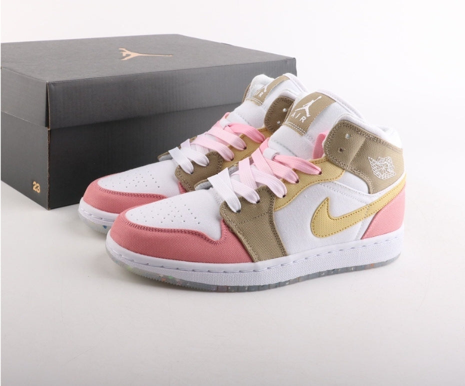 Les baskets Air Jordan 1 offrent un style iconique et une performance légendaire.
 leur design emblématique .pas cher. Le moins cher.