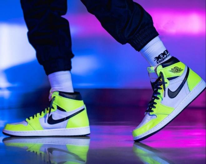 Les baskets Air Jordan 1 offrent un style iconique et une performance légendaire.
 leur design emblématique .pas cher. Le moins cher.