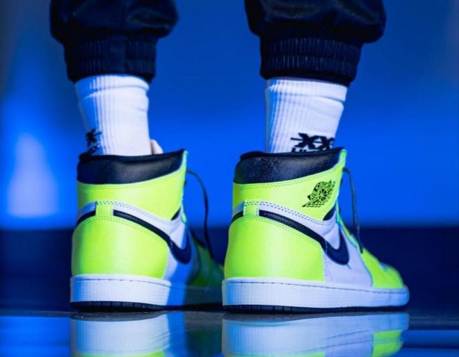 Les baskets Air Jordan 1 offrent un style iconique et une performance légendaire.
leur design emblématique .pas cher. Le moins cher.