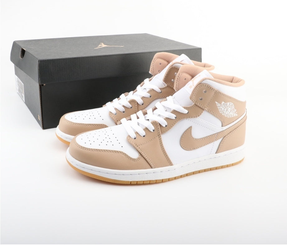Les baskets Air Jordan 1 offrent un style iconique et une performance légendaire.
leur design emblématique .pas cher. Le moins cher.