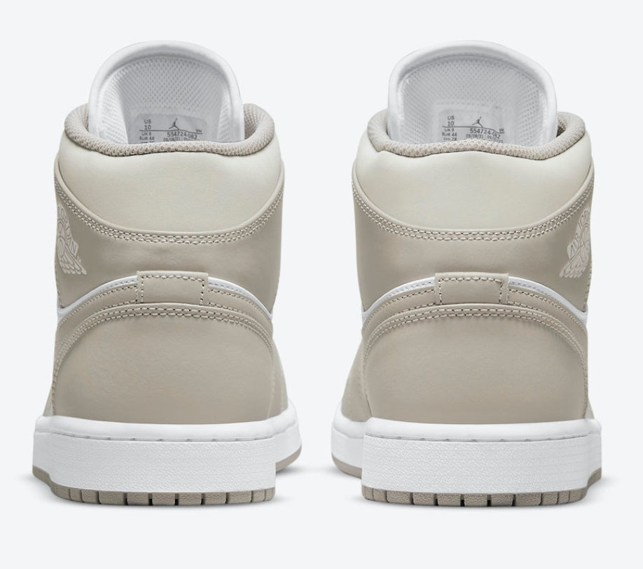 Les baskets Air Jordan 1 offrent un style iconique et une performance légendaire.
leur design emblématique .pas cher. Le moins cher.