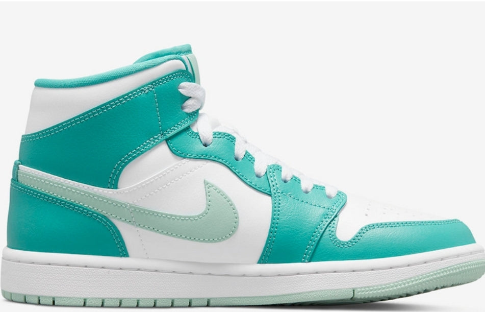 Les baskets Air Jordan 1 offrent un style iconique et une performance légendaire.
leur design emblématique .pas cher. Le moins cher.