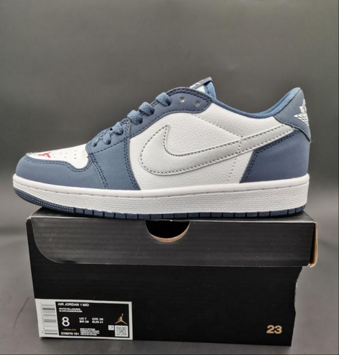 Les baskets Air Jordan 1 offrent un style iconique et une performance légendaire.
leur design emblématique .pas cher. Le moins cher.