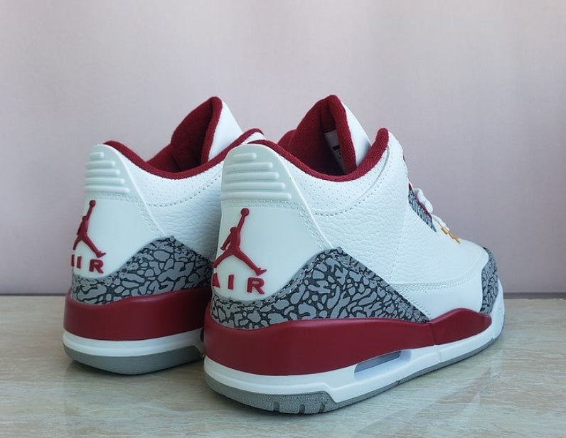 Les baskets Air Jordan 3 offrent un style légendaire et une performance exceptionnelle et unique.pas cher. le moins cher