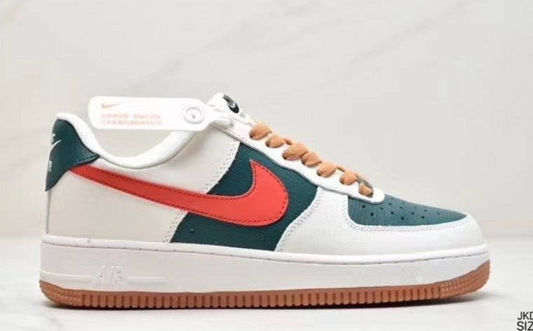 Les baskets Nike Air Force 1 combinent style et performance, offrant une expérience exceptionnelle.pas cher. Le moins cher.