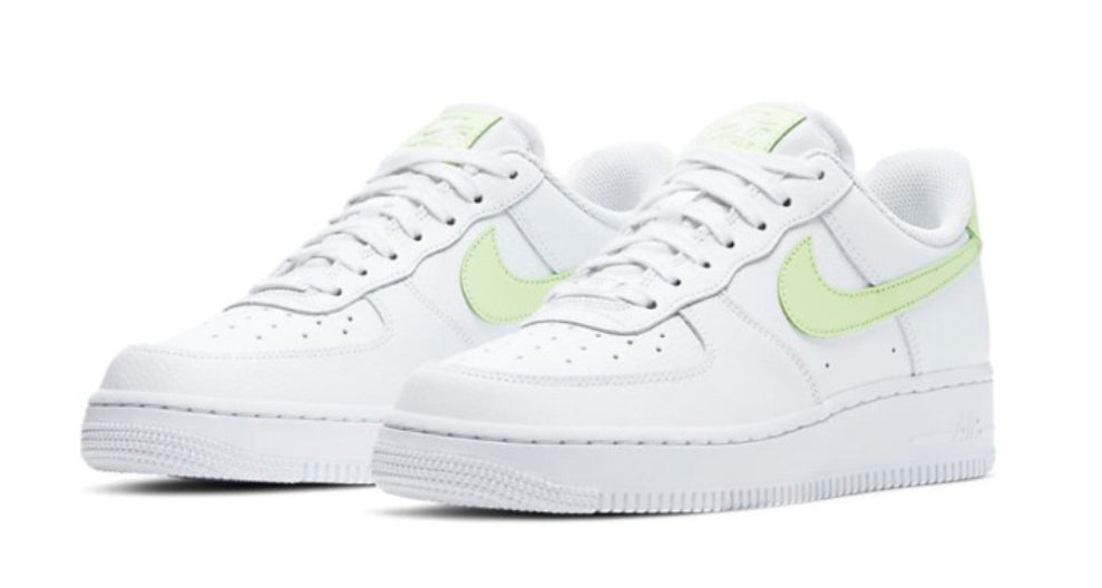 Les baskets Nike Air Force 1 combinent style et performance, offrant une expérience exceptionnelle.pas cher. Le moins cher.