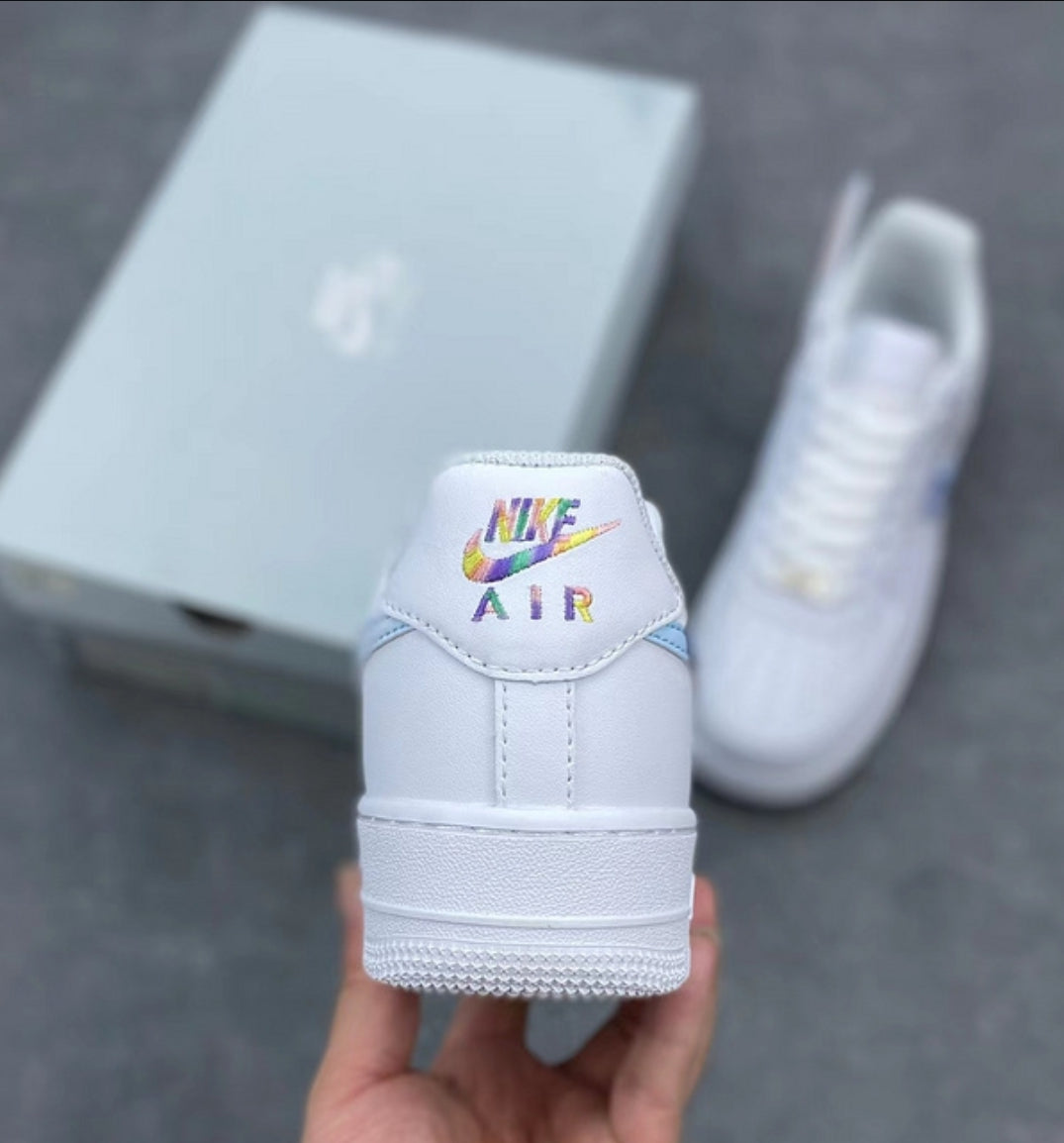 Les baskets Nike Air Force 1 combinent style et performance, offrant une expérience exceptionnelle.pas cher. Le moins cher.