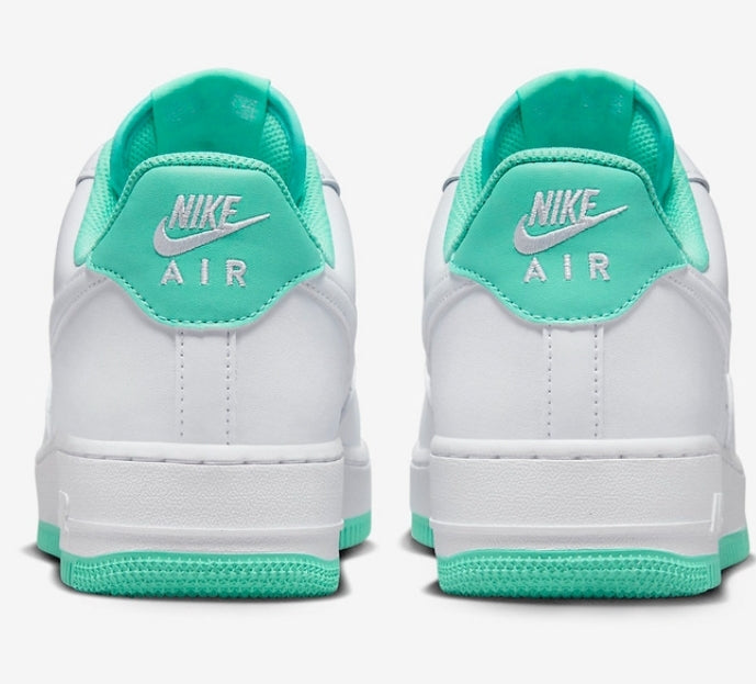 Les baskets Nike Air Force 1 combinent style et performance, offrant une expérience exceptionnelle.pas cher. Le moins cher.
