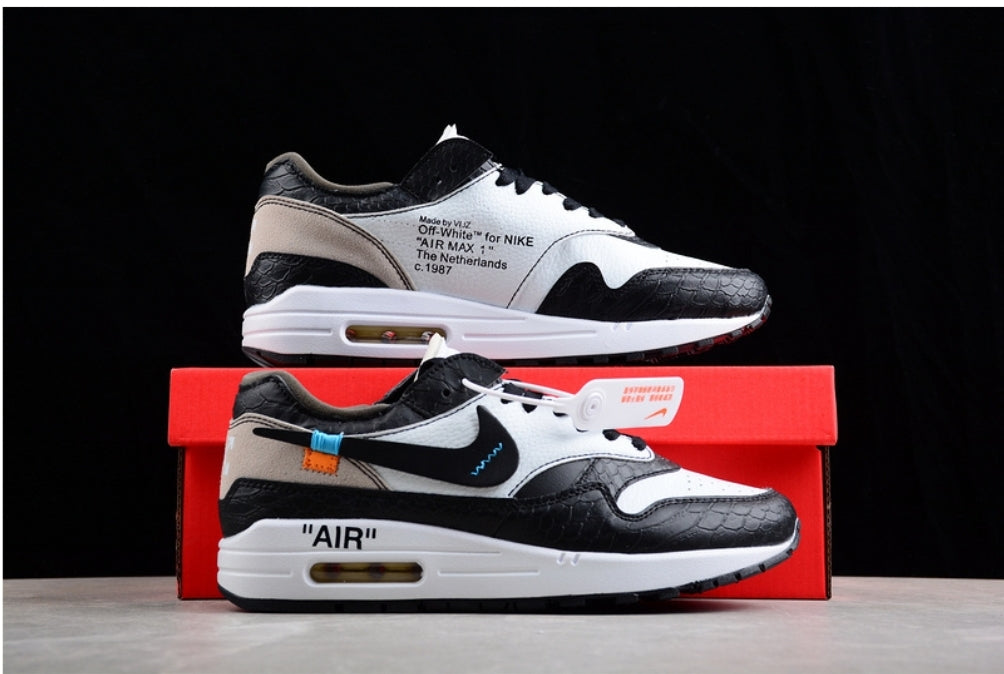 Les baskets Nike Air Max 1 sont iconiques pour leur style emblématique.retro incontournable pas cher. Le moins cher.exceptionnel