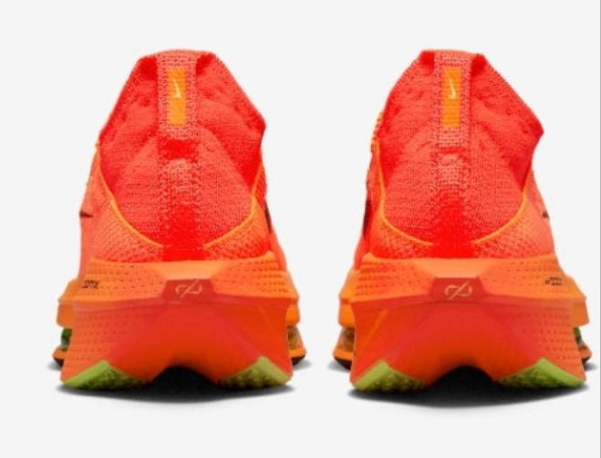 Les baskets Nike Air Zoom Femme se démarquent par leur design sportif et moderne, conçu pour maximiser les performances exceptionnelles