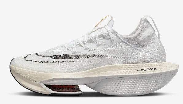 Les baskets Nike Air Zoom Femme se démarquent par leur design sportif et moderne, conçu pour maximiser les performances exceptionnelles