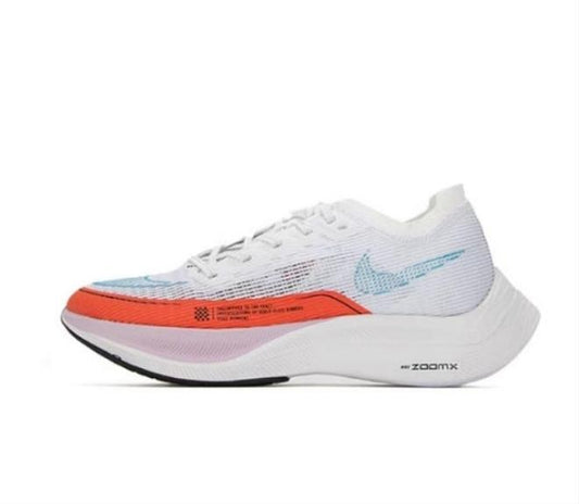 Les baskets Nike Air Zoom Femme se démarquent par leur design sportif et moderne, conçu pour maximiser les performances exceptionnelles