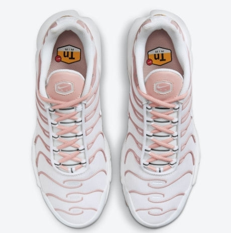 les baskets Nike TN Air Max Plus Femme sont un témoignage de l'engagement de Nike à combiner style et innovation. Exceptionnel