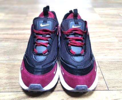 les Baskets Nike Air Max Furyosa Honeydew sont un témoignage de l'engagement de Nike à combiner style et innovation.