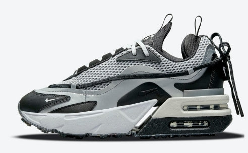 les Baskets Nike Air Max Furyosa Honeydew sont un témoignage de l'engagement de Nike à combiner style et innovation.