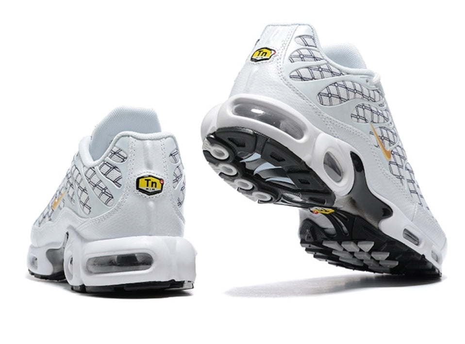 Les Baskets Nike Air Max Tn incarnent un style emblématique et une performance supérieure.
leur design distinctif.pas cher.le moins cher.
