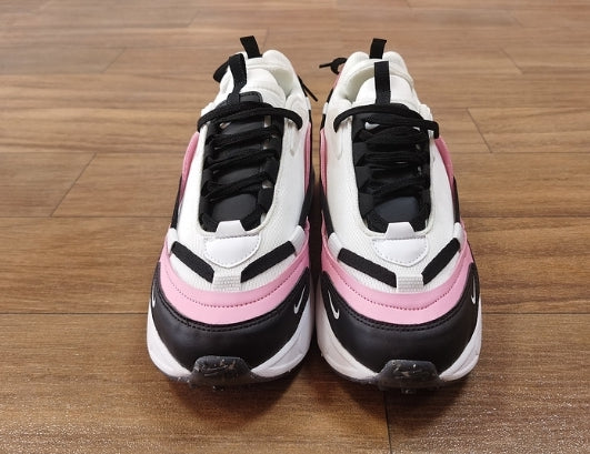 les Baskets Nike Air Max Furyosa Honeydew sont un témoignage de l'engagement de Nike à combiner style et innovation.