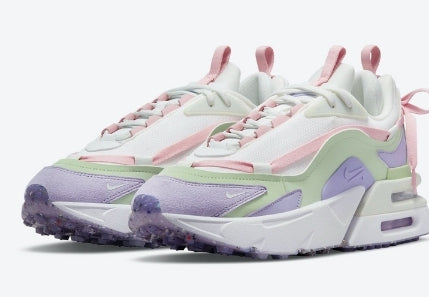Résultats de l'évolution emblématique de la ligne Nike, les Nike Air Max Furyosa Honeydew sont un témoignage de l'engagement de Nike à combiner style et innovation.