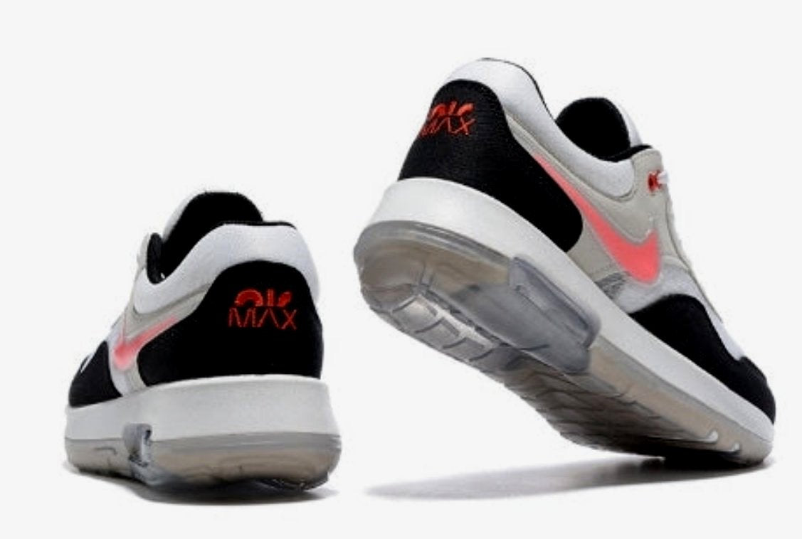 Nike Air Max Motif
Black White Grey Fog Femme